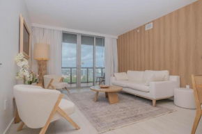 2B 2B Luxury Ocean Views Apt in Hallandale Beach